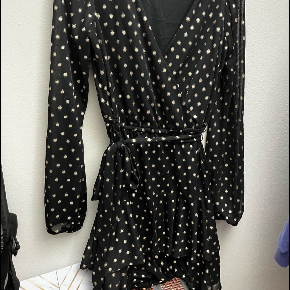City triangles long sleeve dress